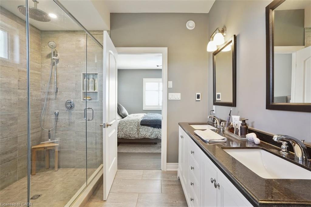 434555 4th Line Property Photo 36