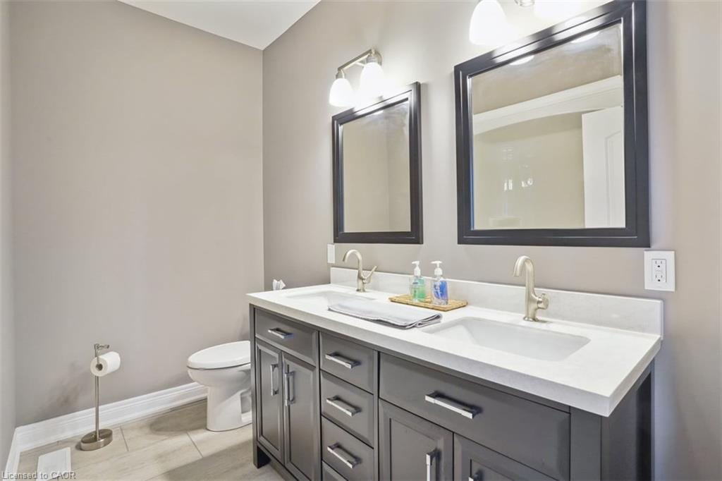 434555 4th Line Property Photo 37
