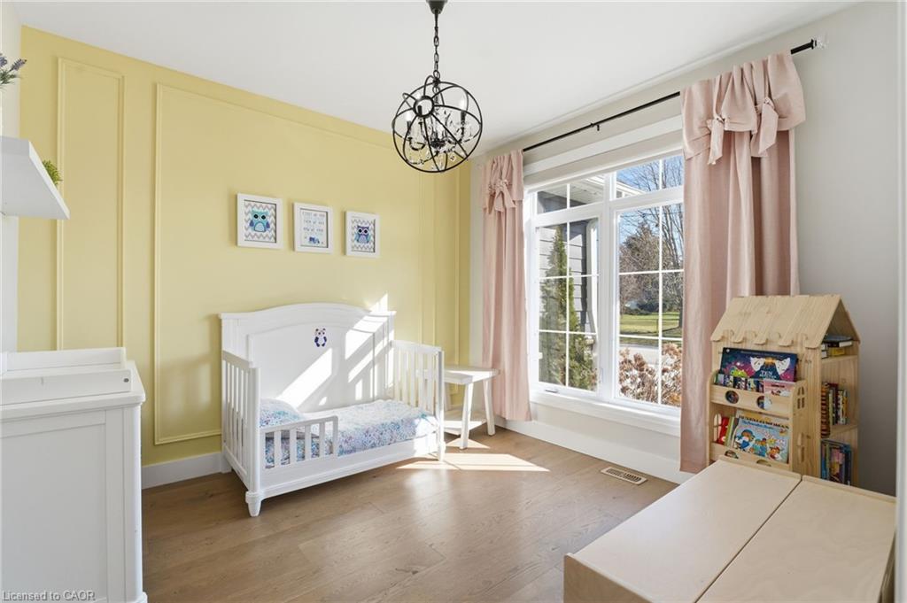 9 East Street N Property Photo 14