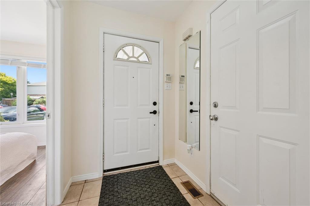 73 Waxwing Crescent Property Photo 3