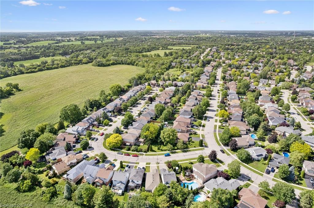 73 Waxwing Crescent Property Photo 48