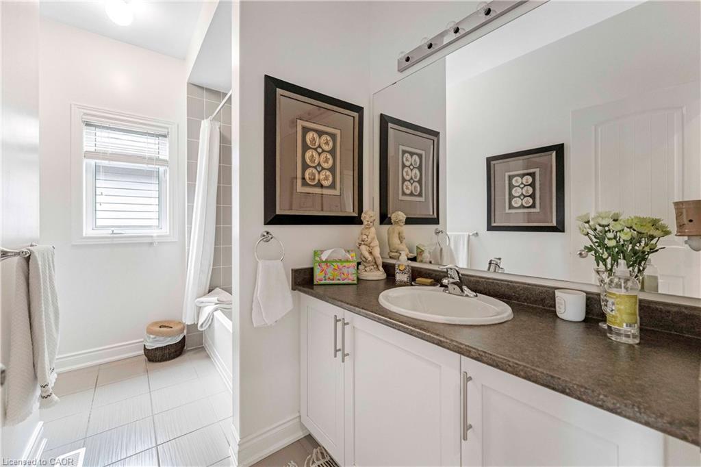 18 Hughes Street Property Photo 11