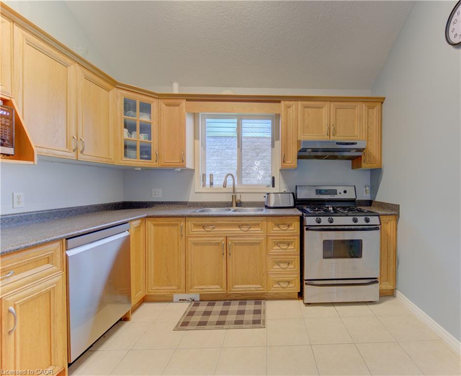 460 Langlaw Drive Property Photo 9