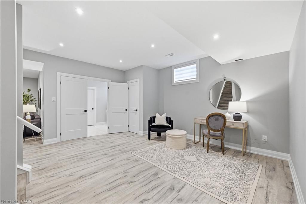 18 Kramer Court Property Photo 28