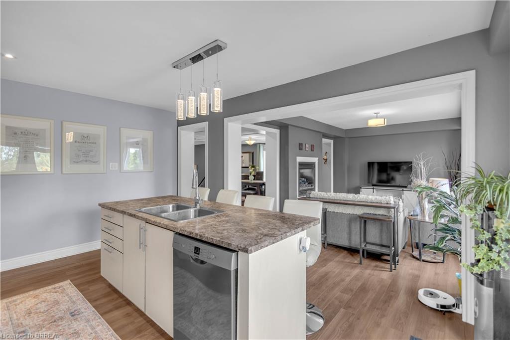 50 Bisset Avenue Property Photo 14