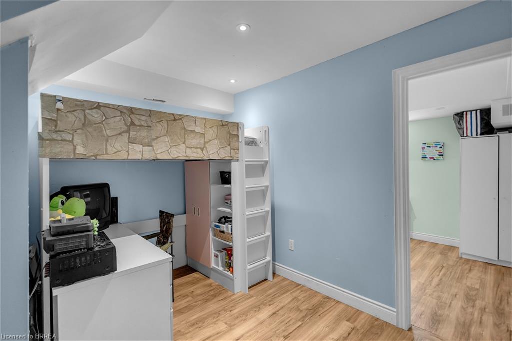 50 Bisset Avenue Property Photo 34