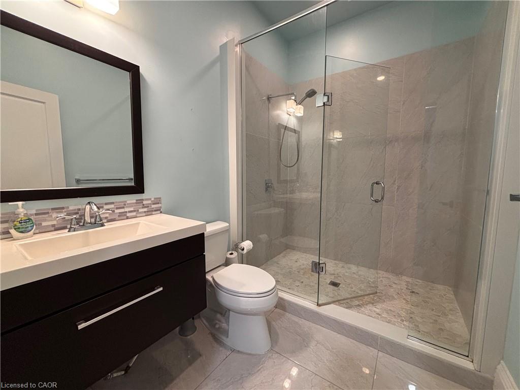 71 Wilson Street E Property Photo 11