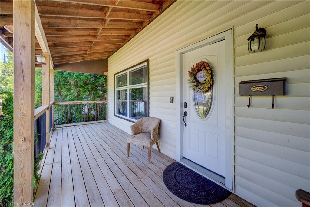 87 Locks Road Property Photo 7