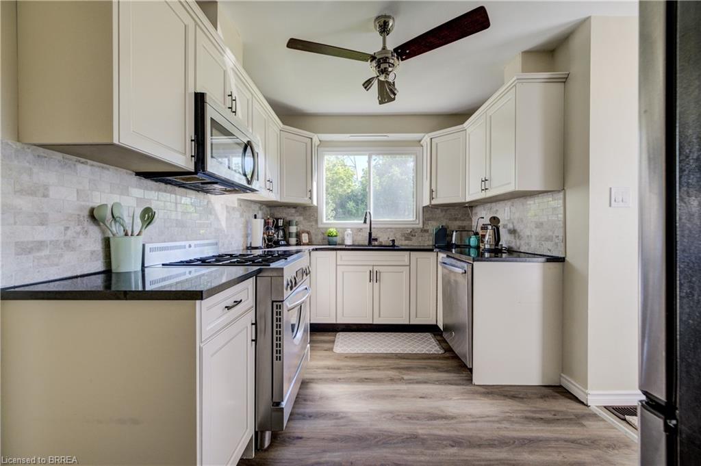 87 Locks Road Property Photo 16