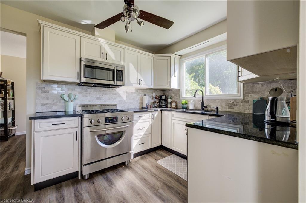 87 Locks Road Property Photo 17