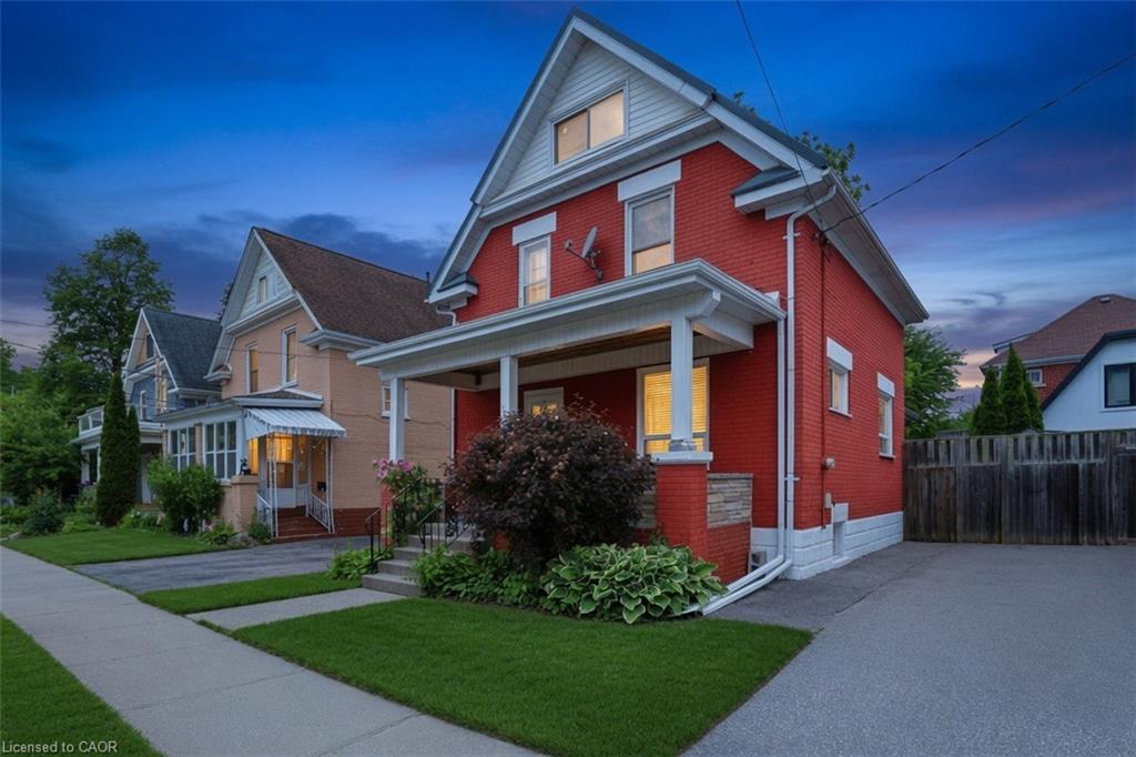 140 Peter Street Property Photo 1