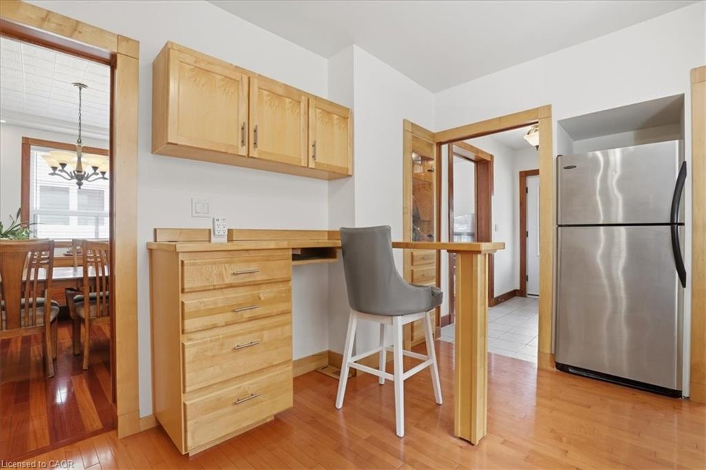 140 Peter Street Property Photo 11
