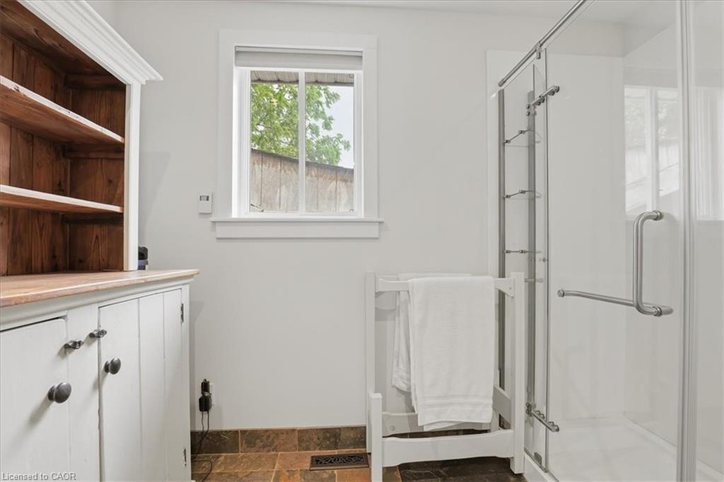 140 Peter Street Property Photo 16