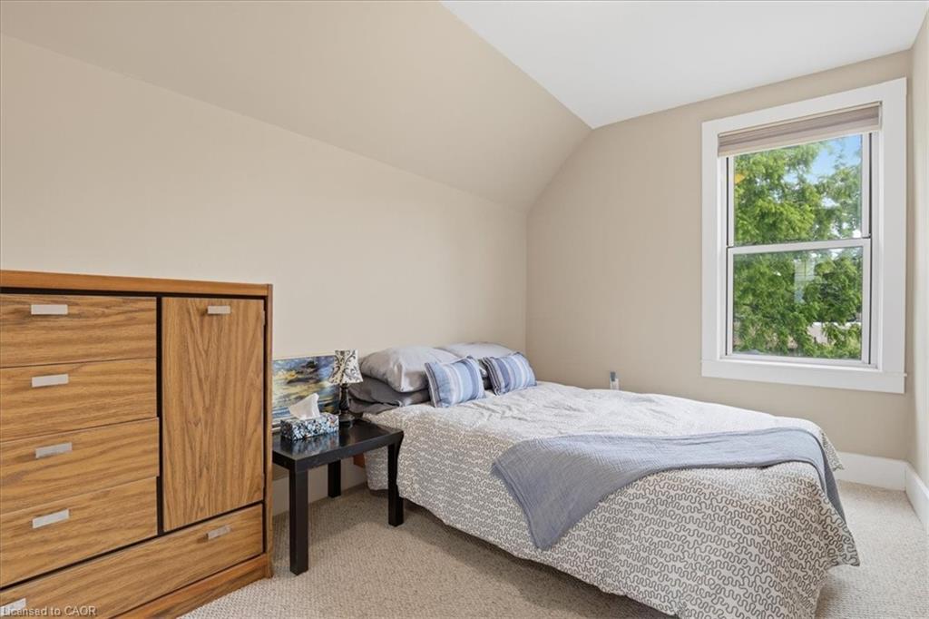 140 Peter Street Property Photo 18