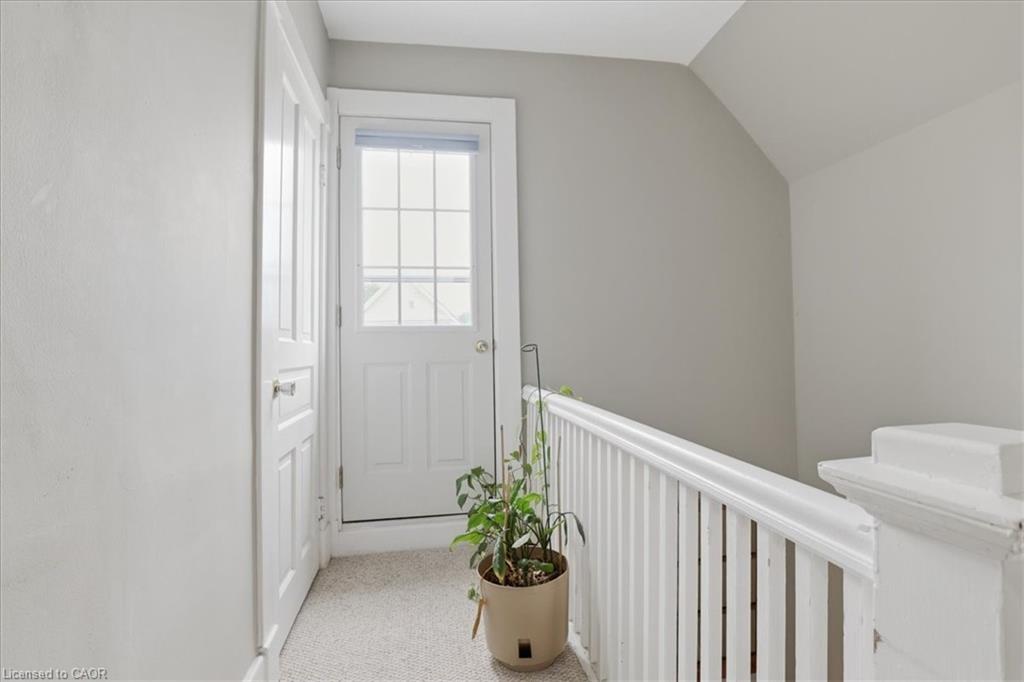 140 Peter Street Property Photo 23
