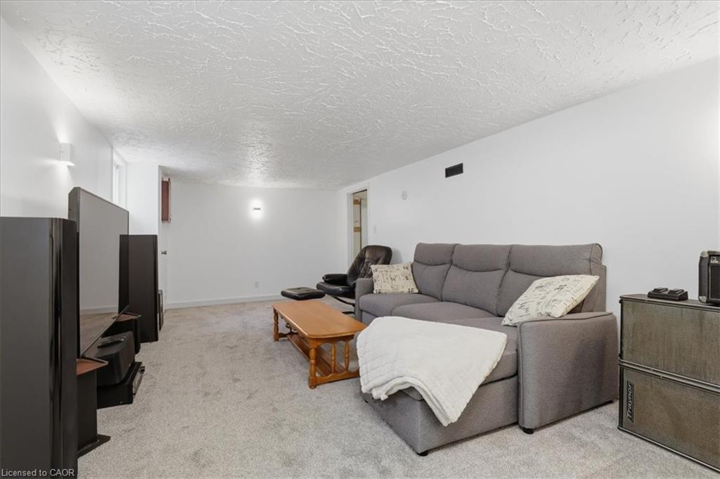 140 Peter Street Property Photo 26