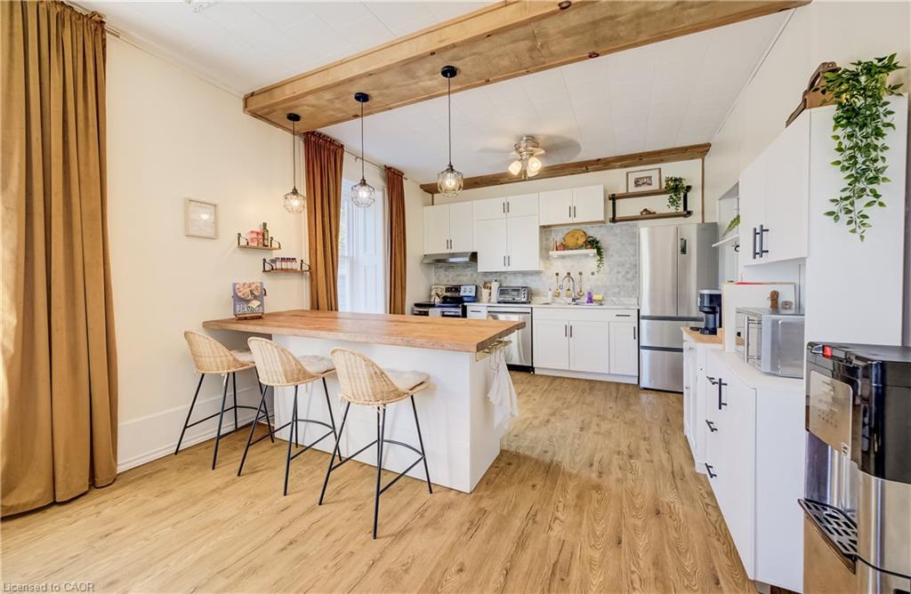 47 Washington Street E Property Photo 14