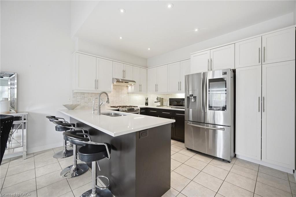 58 Doon Creek Street Property Photo 11