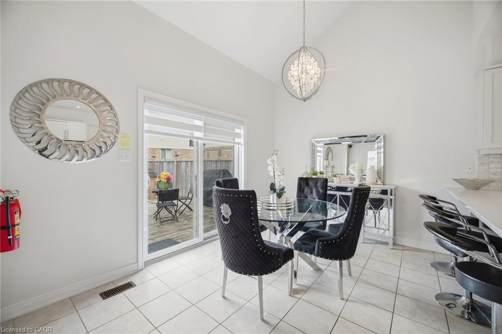 58 Doon Creek Street Property Photo 17