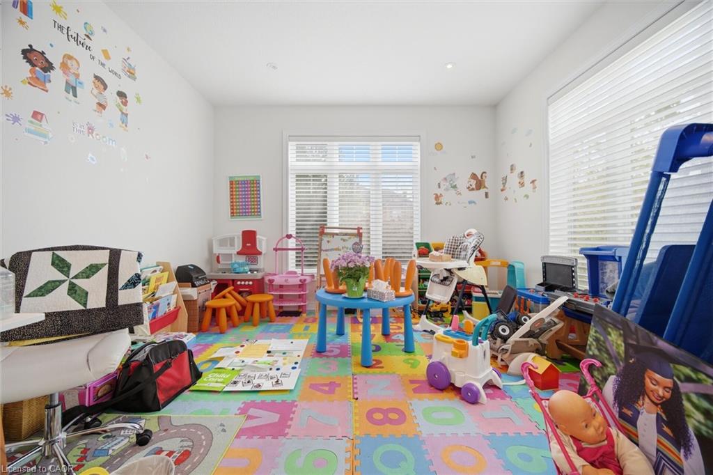 58 Doon Creek Street Property Photo 20