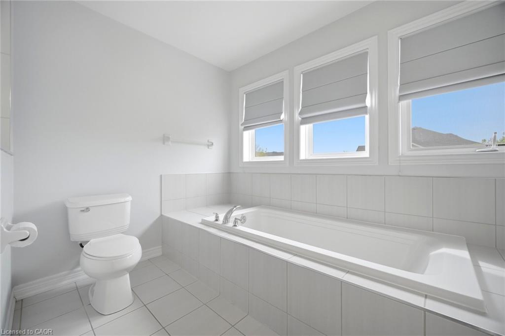58 Doon Creek Street Property Photo 28