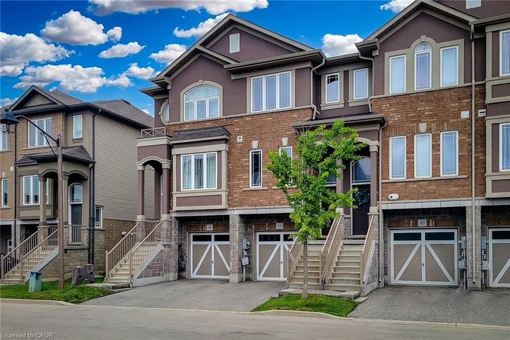 38 Bloom Crescent Property Photo 2
