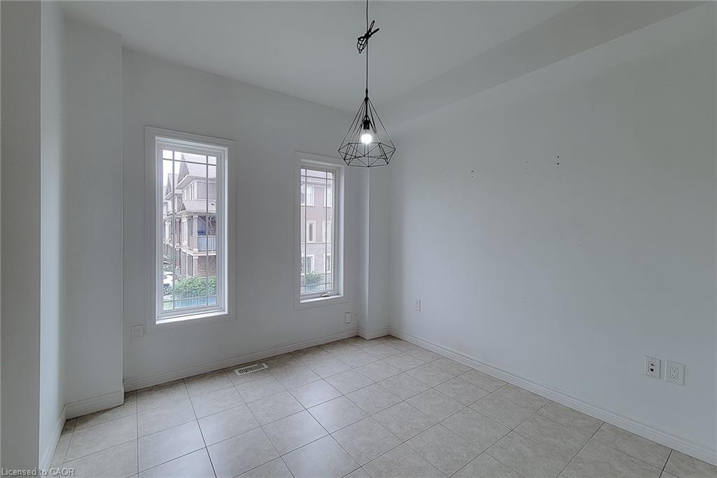 38 Bloom Crescent Property Photo 9