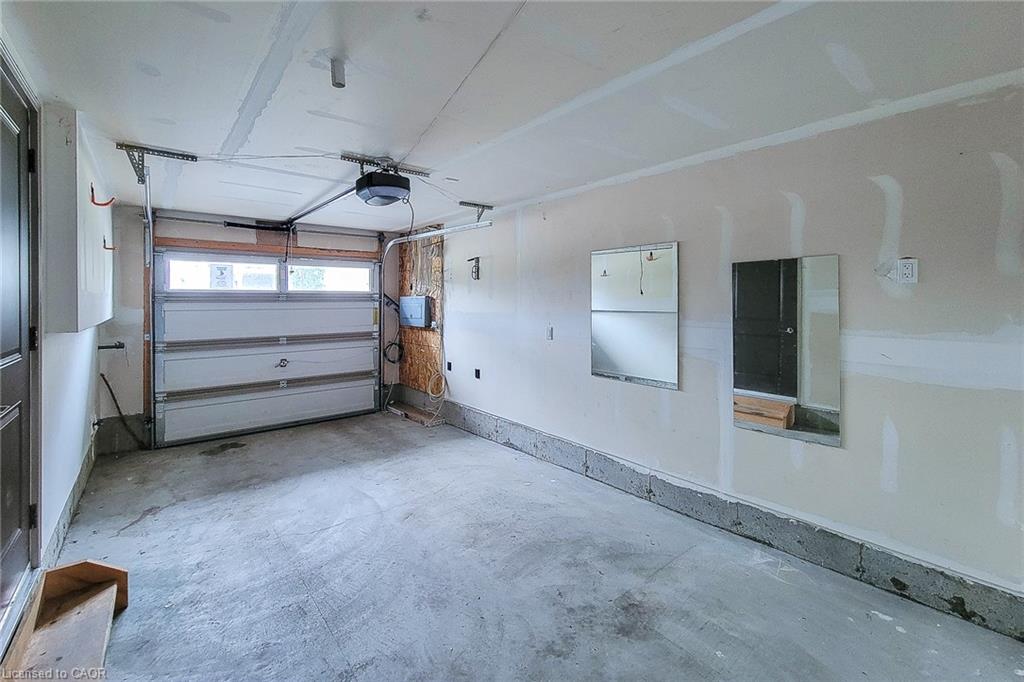 38 Bloom Crescent Property Photo 43