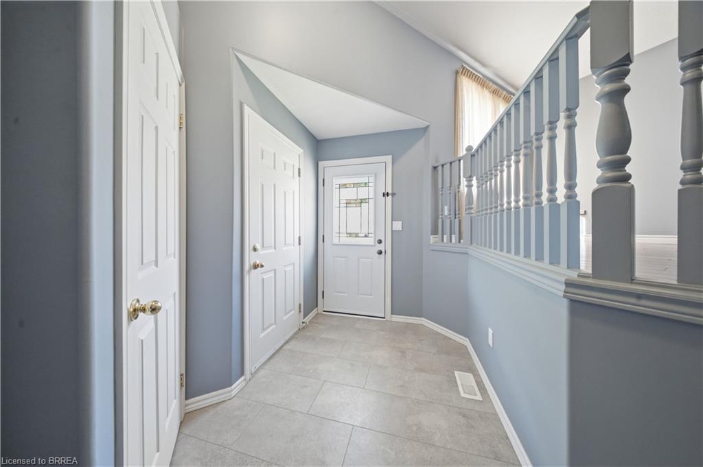 114 Donegal Drive Property Photo 4