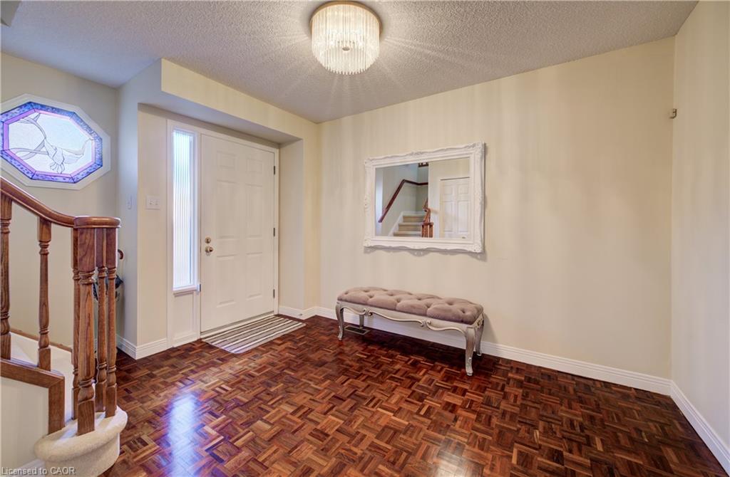 17-647 Lansdowne Avenue Property Photo 7