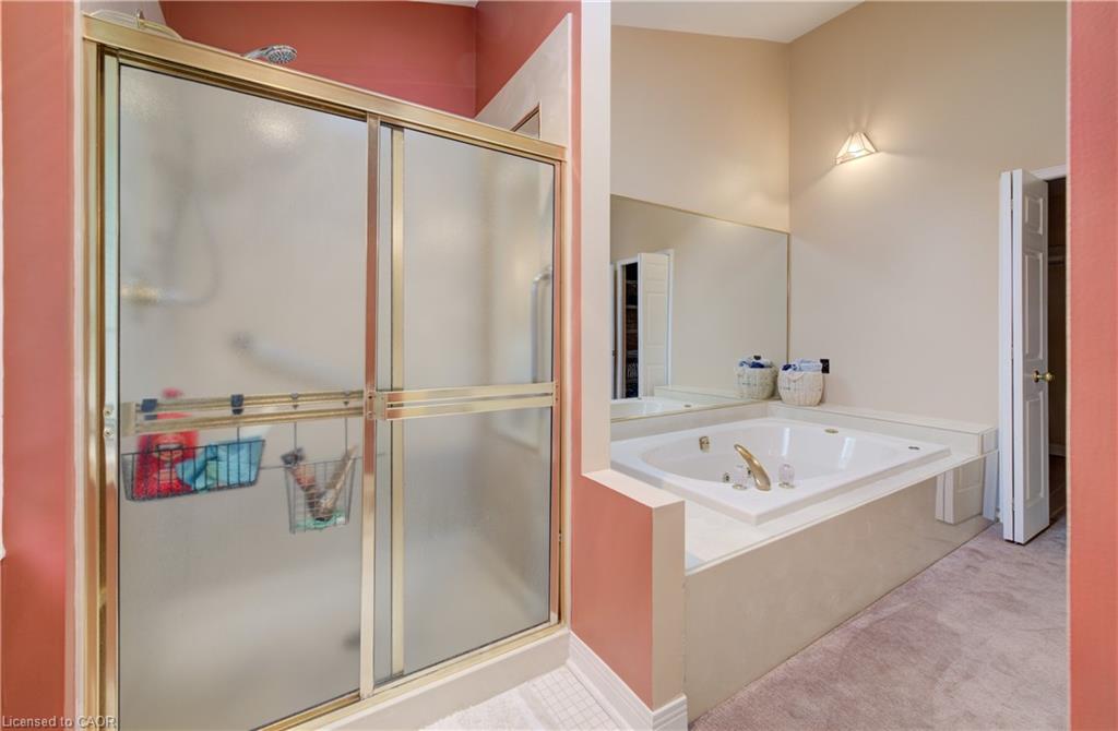 17-647 Lansdowne Avenue Property Photo 28