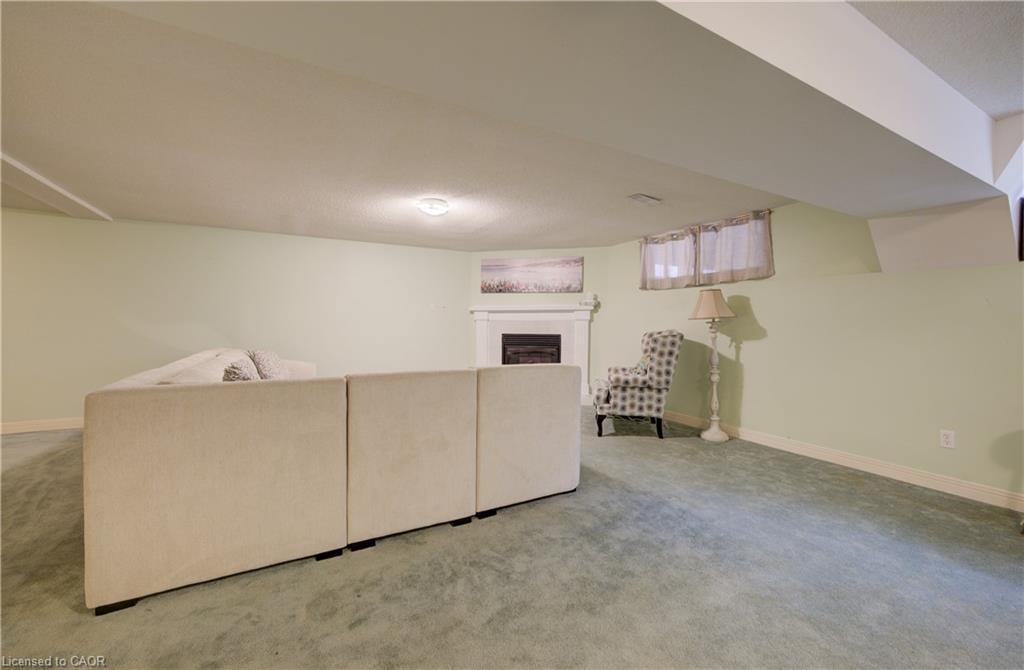 17-647 Lansdowne Avenue Property Photo 36