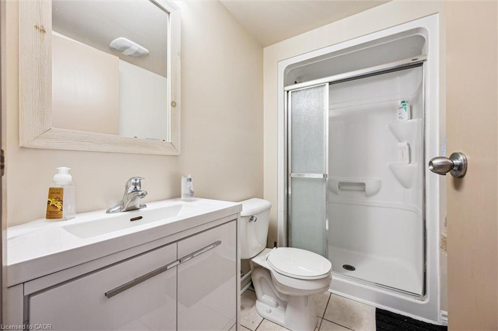 102-271 Lester Street Property Photo 21