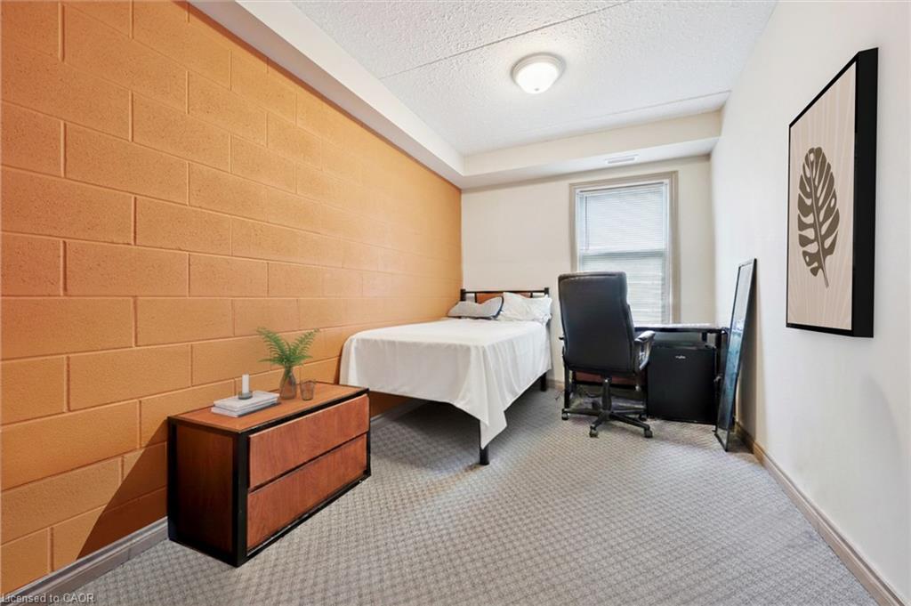 203-271 Lester Street Property Photo 12