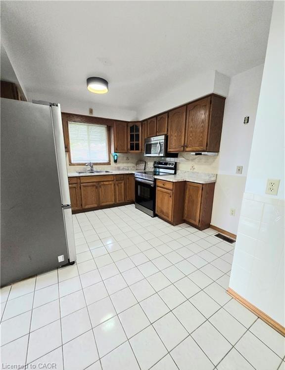 25 Highfield Avenue Property Photo 9