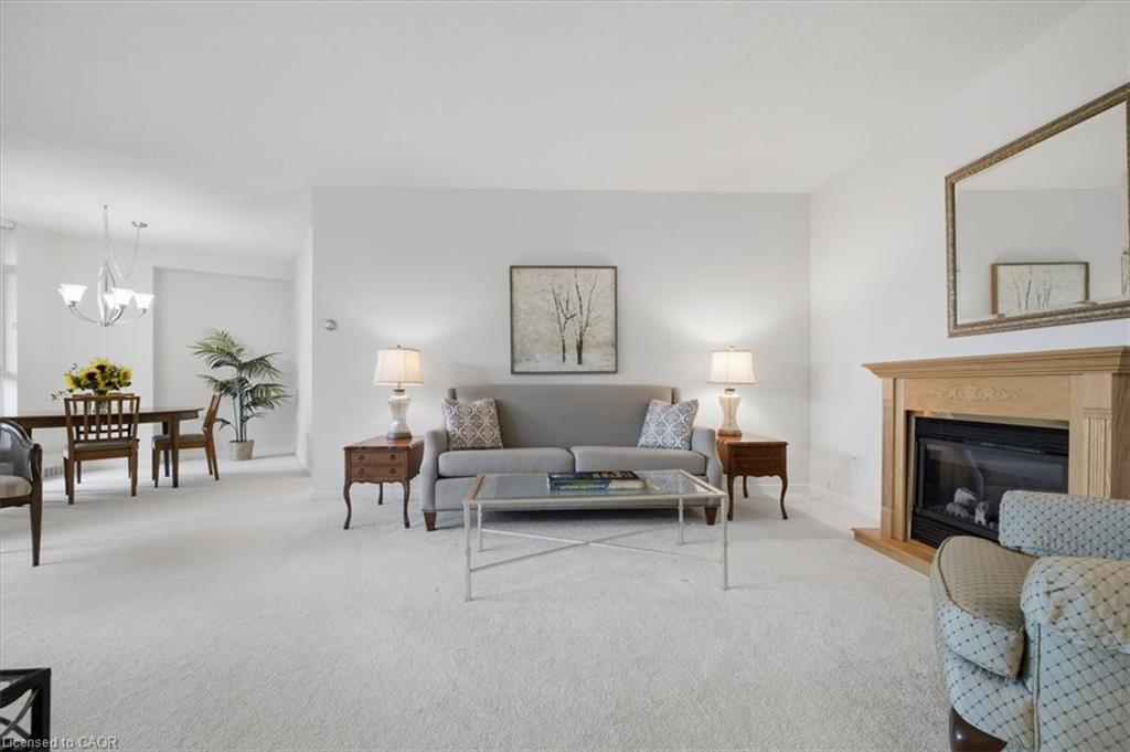 401-5250 Lakeshore Road Property Photo 4