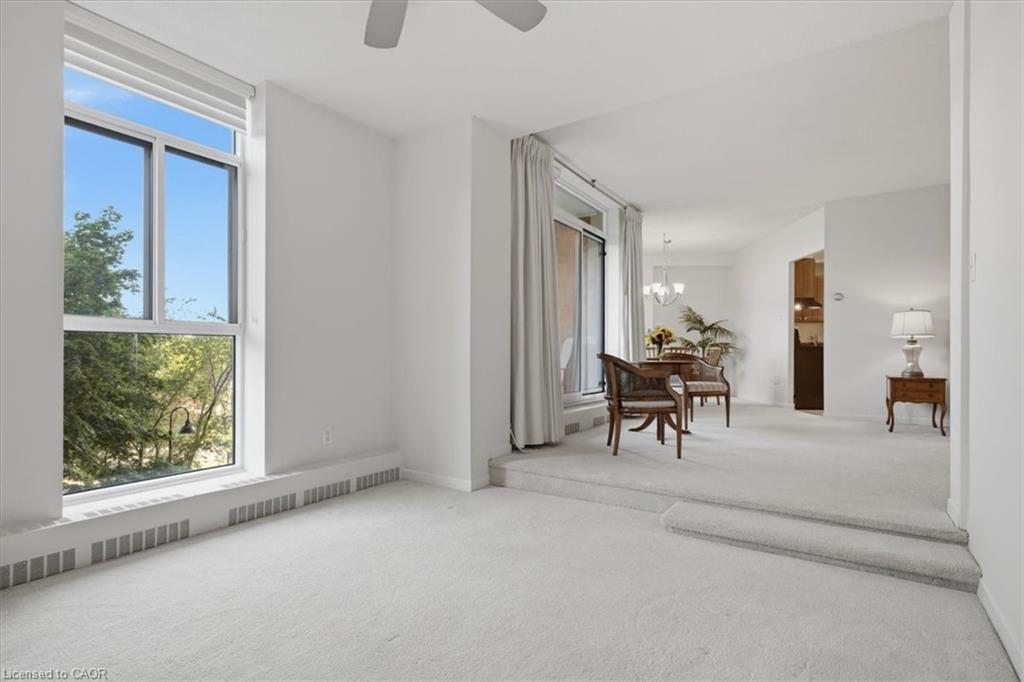 401-5250 Lakeshore Road Property Photo 11