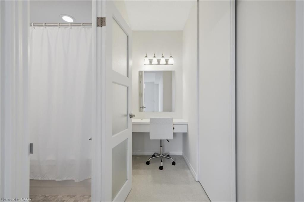 401-5250 Lakeshore Road Property Photo 20