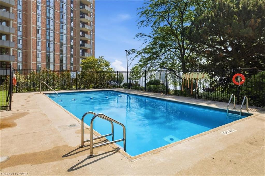 401-5250 Lakeshore Road Property Photo 25
