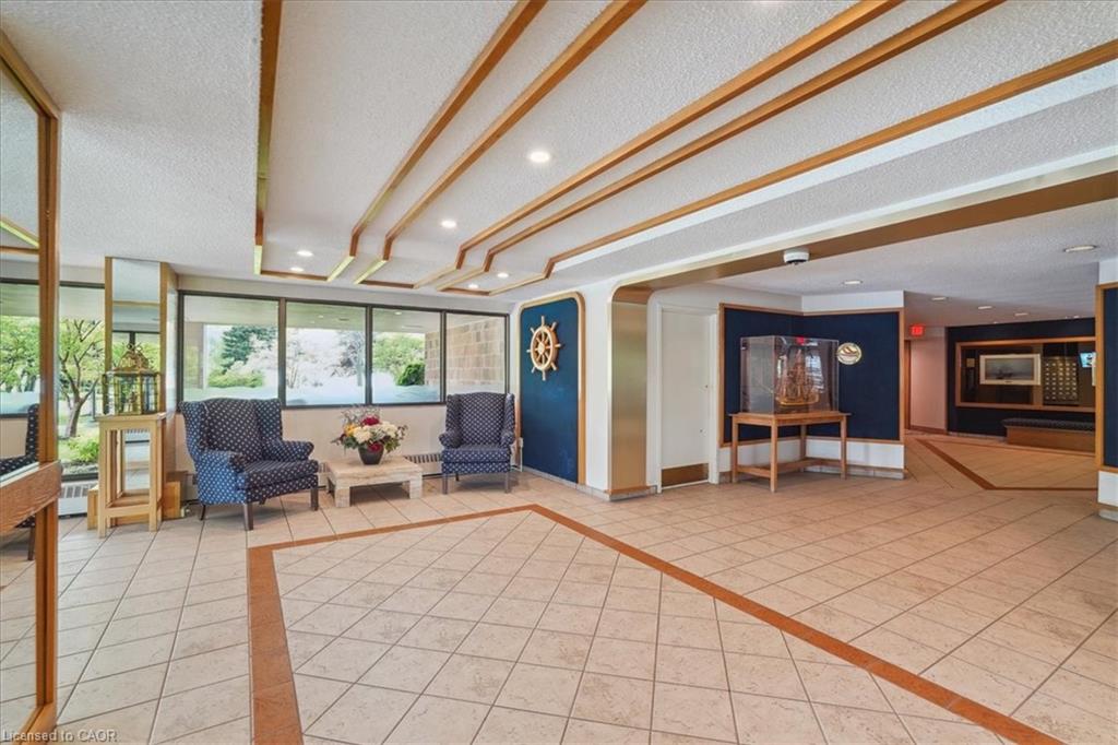 401-5250 Lakeshore Road Property Photo 30