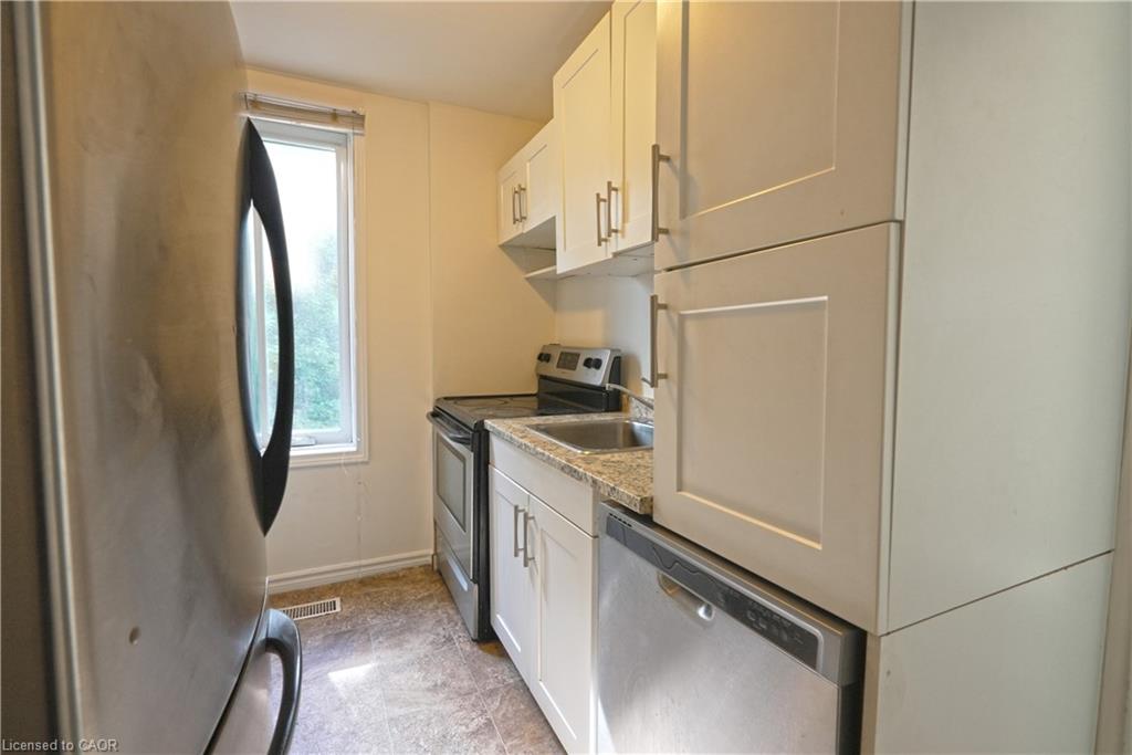 2-65 Liberty Street Property Photo 4