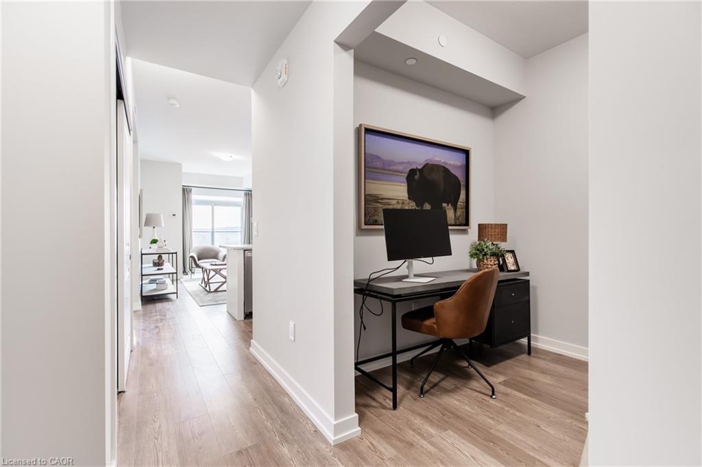 504-870 Queenston Road Property Photo 12
