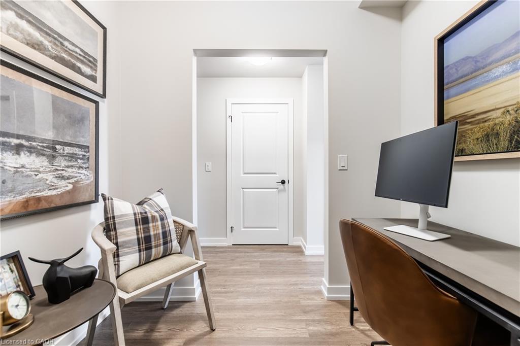 504-870 Queenston Road Property Photo 15