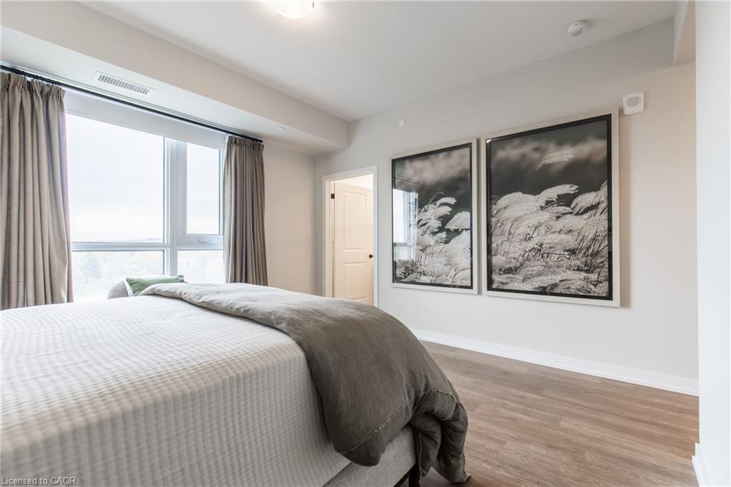 504-870 Queenston Road Property Photo 35