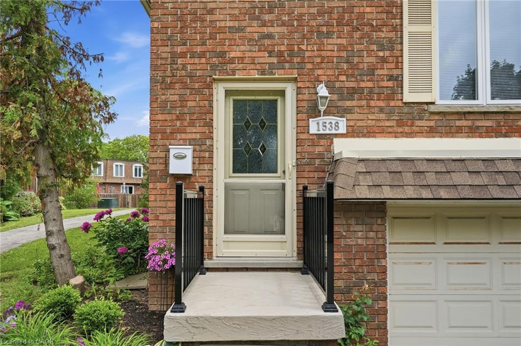 1538 Westminster Place Property Photo 4