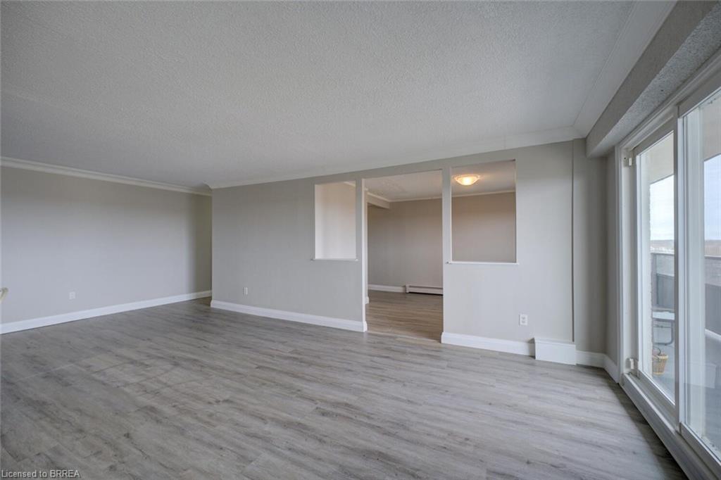 909-640 West Street Property Photo 35