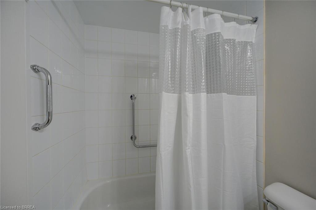 909-640 West Street Property Photo 40