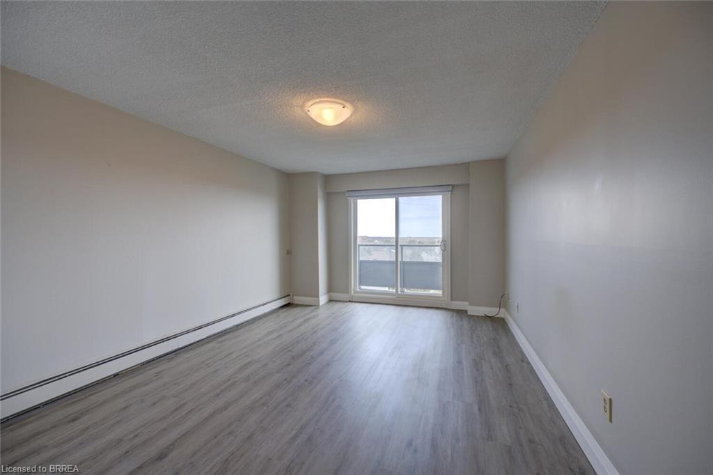 909-640 West Street Property Photo 41