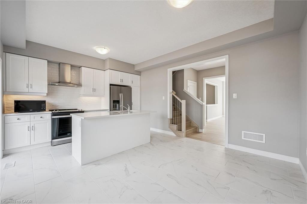 27 Sora Lane Property Photo 17