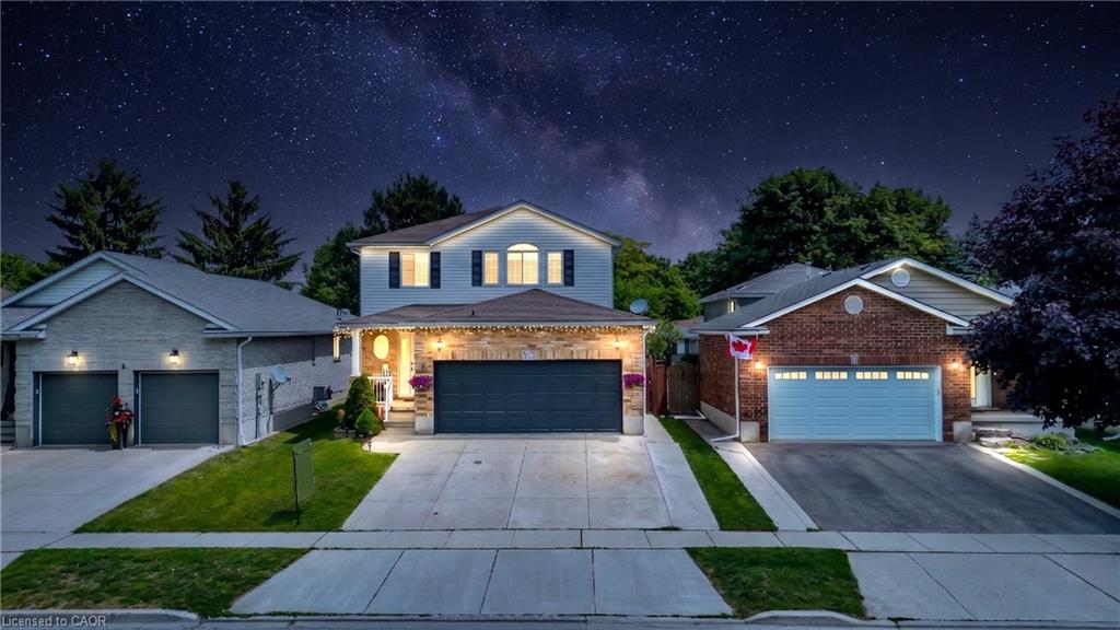 27 Fraserwood Court Property Photo 4